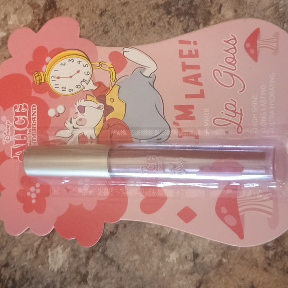 Alice in Wonderland beauty set . New Disney Fan - Picture 3 of 4